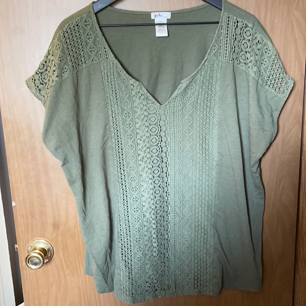 Green cotton and lace short sleeve shirt